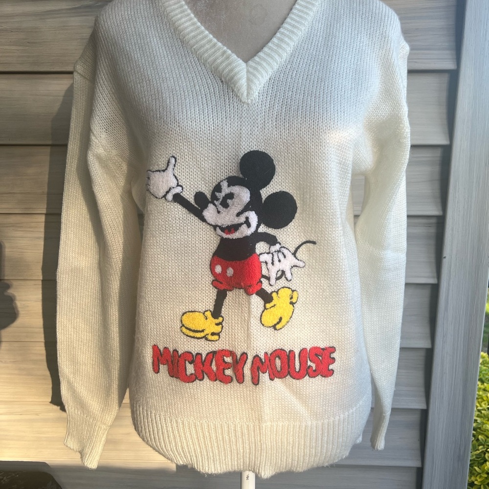 Vintage Disney Mickey Mouse V-Neck Sweater. Size Large